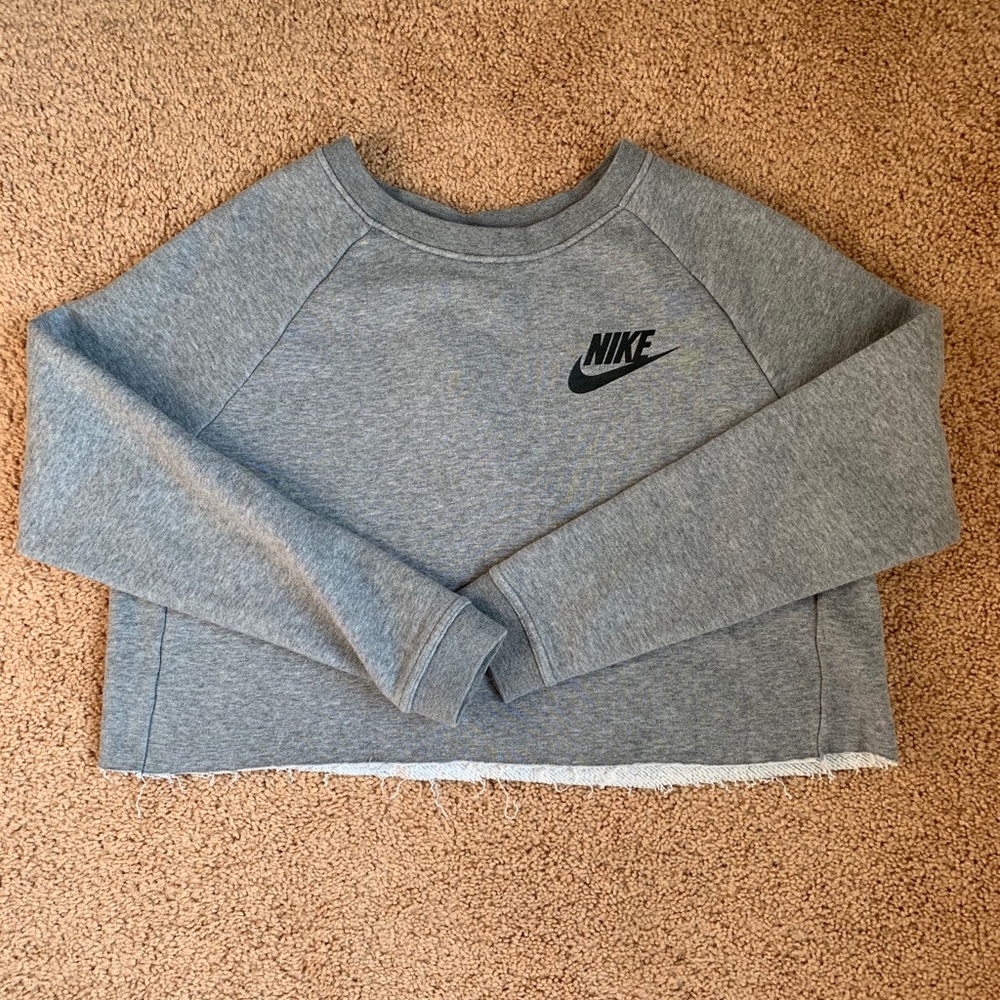 Nike crewneck